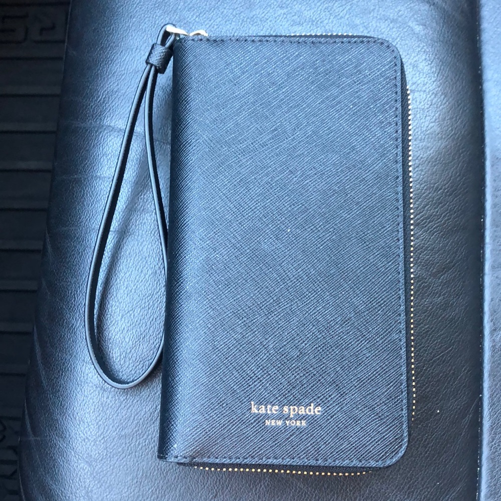 COPY - Kate Spade IPhone Case/Wallet/Wristlet  IPhone Xs